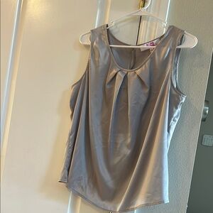 Elegant Gray Sleeveless Top